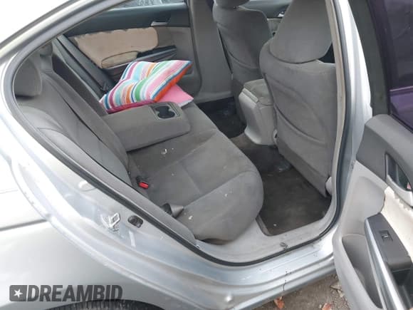 ✅ 2008 Honda Accord EX • VIN: 1HGCP267X8A031398 • Lot: 43659408. Wystawiony na IAAI z przebiegiem 307 494 mil. Bezpłatny archiwum sprzedaży aukcyjnych z USA i szczegółowy raport historii pojazdu na DreamBid. Zdjęcie 8.