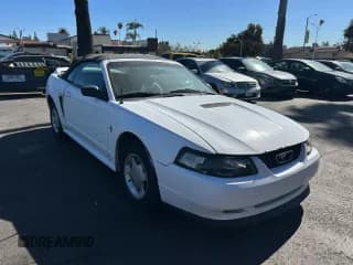 ✅ 2000 Ford Mustang • VIN: 1FAFP4447YF163897 • Lot: 91108345. Wystawiony na Copart z przebiegiem 120 765 mil. Bezpłatny archiwum sprzedaży aukcyjnych z USA i szczegółowy raport historii pojazdu na DreamBid. Zdjęcie 1.