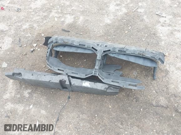 ✅ 2021 BMW 2 Series 228i • VIN: WBA53AK06M7H52167 • Lot: 41614382. Wystawiony na IAAI z przebiegiem 59 646 mil. Bezpłatny archiwum sprzedaży aukcyjnych z USA i szczegółowy raport historii pojazdu na DreamBid. Zdjęcie 21.