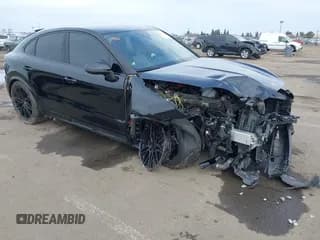 ✅ 2024 Porsche Cayenne • VIN: WP1BA2AY9RDA49496 • Lot: 41847945. Wystawiony na IAAI z przebiegiem 29 586 mil. Bezpłatny archiwum sprzedaży aukcyjnych z USA i szczegółowy raport historii pojazdu na DreamBid. Zdjęcie 1.