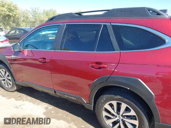 ✅ 2024 Subaru Outback Premium • VIN: 4S4BTAFC5R3102294 • Lot: 43416691. Wystawiony na IAAI z przebiegiem 23 937 mil. Bezpłatny archiwum sprzedaży aukcyjnych z USA i szczegółowy raport historii pojazdu na DreamBid. Zdjęcie 15.