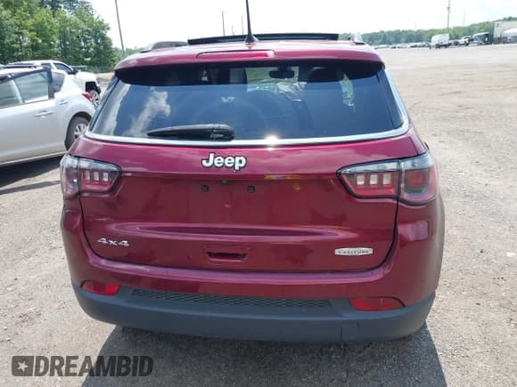 ✅ 2021 Jeep Compass Altitude • VIN: 3C4NJDBB5MT547377 • Lot: 42650103. Listed on IAAI with Not provided. Free auction sales archive from the USA and detailed vehicle history report at DreamBid. Image 16.