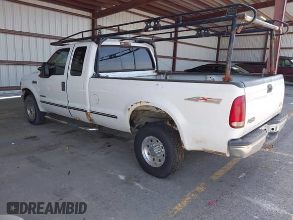 ✅ 1999 Ford F-250 XL • VIN: 1FTNX21F8XEB63329 • Lot: 42805130. Listed on IAAI with 351,775 mi. Free auction sales archive from the USA and detailed vehicle history report at DreamBid. Image 3.