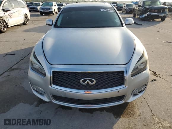 ✅ 2017 Infiniti Q70 3.7 • VIN: JN1BY1AP6HM740551 • Lot: 54435405. Listed on Copart with 103,557 mi. Free auction sales archive from the USA and detailed vehicle history report at DreamBid. Image 5.