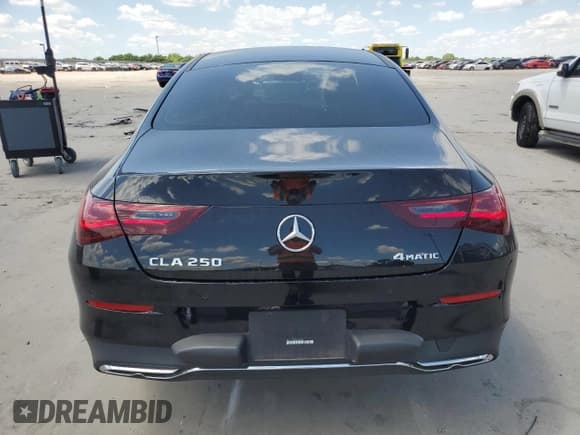 ✅ 2024 Mercedes-Benz CLA 250 • VIN: W1K5J4HB5RN454945 • Lot: 56650145. Wystawiony na Copart z przebiegiem 12 917 mil. Bezpłatny archiwum sprzedaży aukcyjnych z USA i szczegółowy raport historii pojazdu na DreamBid. Zdjęcie 6.