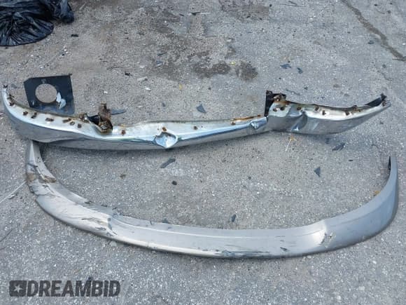 ✅ 2003 Ford F-150 XLT • VIN: 1FTRW07L93KB70825 • Lot: 42672351. Wystawiony na IAAI z przebiegiem Nie podano. Bezpłatny archiwum sprzedaży aukcyjnych z USA i szczegółowy raport historii pojazdu na DreamBid. Zdjęcie 12.