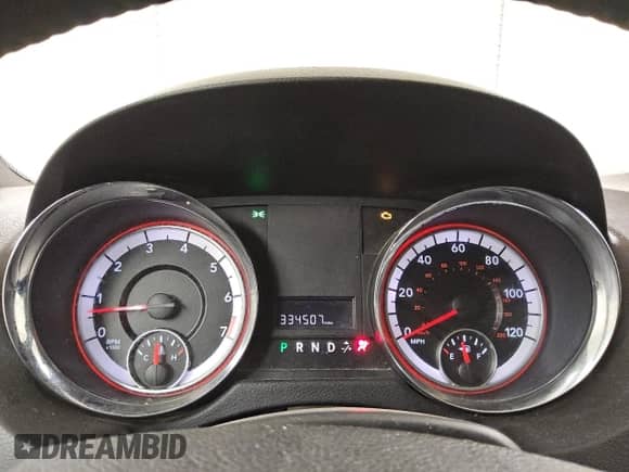 2018 Dodge Grand Caravan SXT z VIN 2C4RDGCG1JR328192, wystawiony jako Copart lot #86885835 z przebiegiem 334 507 mil mil oraz Czysty tytuł • Clean title. Historia ofert i sprzedaży dostępna na DreamBid. Obrazek 9.