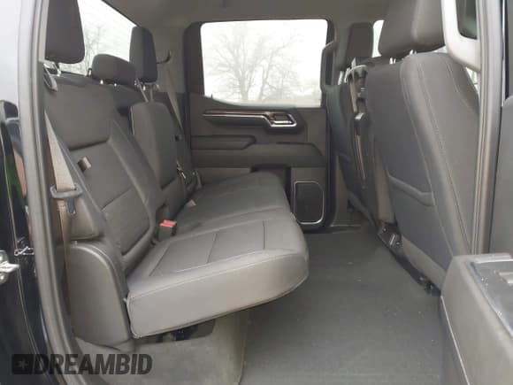 ✅ 2023 Chevrolet Silverado 1500 LT • VIN: 1GCUDDED9PZ295954 • Lot: 41508322. Listed on IAAI with 34,729 mi. Free auction sales archive from the USA and detailed vehicle history report at DreamBid. Image 8.