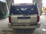 ✅ 2006 Jeep Commander • VIN: 1J8HG48K66C226006 • Lot: 70297795. Wystawiony na Copart z przebiegiem 212 837 mil. Bezpłatny archiwum sprzedaży aukcyjnych z USA i szczegółowy raport historii pojazdu na DreamBid. Zdjęcie 6.