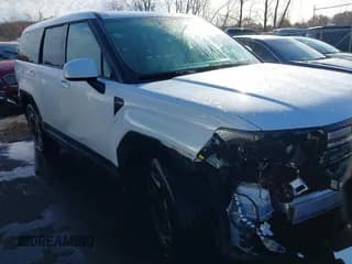 ✅ 2024 Hyundai Santa Fe SE • VIN: 5NMP1DGL5RH041174 • Lot: 43686831. Listed on IAAI with 18,436 mi. Free auction sales archive from the USA and detailed vehicle history report at DreamBid. Image 1.