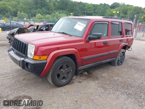 ✅ 2006 Jeep Commander • VIN: 1J8HG48K16C231811 • Лот: 42811376. Опубликован ранее на IAAI с пробегом 248 995 миль. Бесплатный доступ к архиву аукционных продаж из США и подробный отчёт об истории автомобиля на DreamBid. Изображение 2.