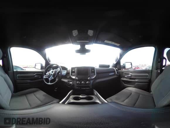 2020 Ram 1500 Big Horn z VIN 1C6SRFFTXLN108482, wystawiony jako IAAI lot #42850582 z przebiegiem 140 296 mil mil oraz . Historia ofert i sprzedaży dostępna na DreamBid. Obrazek 18.