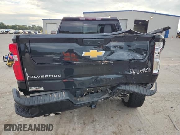 ✅ 2022 Chevrolet Silverado 1500 High Country • VIN: 3GCUDJEL2NG577887 • Lot: 82078435. Listed on Copart with 45,858 mi. Free auction sales archive from the USA and detailed vehicle history report at DreamBid. Image 6.