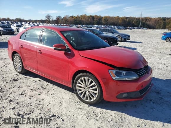 ✅ 2013 Volkswagen Jetta TDI w/Premium/Nav • VIN: 3VWLL7AJ6DM241517 • Lot: 92094165. Wystawiony na Copart z przebiegiem 208 974 mil. Bezpłatny archiwum sprzedaży aukcyjnych z USA i szczegółowy raport historii pojazdu na DreamBid. Zdjęcie 4.