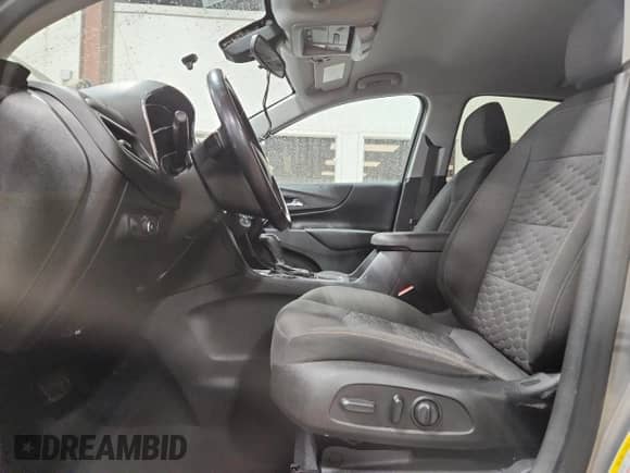 2019 Chevrolet Equinox LT with VIN 3GNAXVEX8KS570365, listed as a Copart auction lot 90946215 with 131,720 mi miles and Salvage title. Bid and sale history available at DreamBid. Image 7.