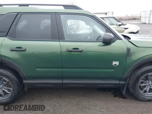 ✅ 2024 Ford Bronco Sport Big Bend • VIN: 3FMCR9B65RRE65567 • Lot: 43800083. Wystawiony na IAAI z przebiegiem 21 797 mil. Bezpłatny archiwum sprzedaży aukcyjnych z USA i szczegółowy raport historii pojazdu na DreamBid. Zdjęcie 13.