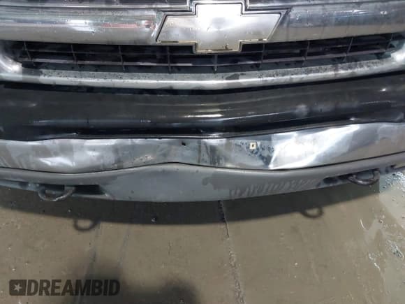 ✅ 2003 Chevrolet Suburban LS • VIN: 1GNFK16T93J211098 • Лот: 41494713. Опубликован ранее на IAAI с пробегом 366 222 миль. Бесплатный доступ к архиву аукционных продаж из США и подробный отчёт об истории автомобиля на DreamBid. Изображение 6.