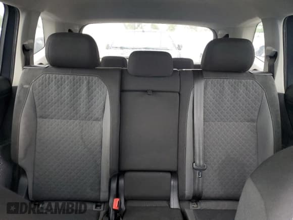 ✅ 2019 Volkswagen Tiguan S • VIN: 3VV1B7AX2KM072600 • Лот: 59640235. Опубликован ранее на Copart с пробегом 200 968 миль. Бесплатный доступ к архиву аукционных продаж из США и подробный отчёт об истории автомобиля на DreamBid. Изображение 10.