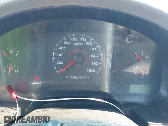 ✅ 2006 Ford F-150 XL • VIN: 1FTRF12216KE02889 • Lot: 41762270. Listed on IAAI with 154,076 mi. Free auction sales archive from the USA and detailed vehicle history report at DreamBid. Image 7.