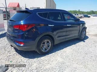 ✅ 2017 Hyundai Santa Fe 2.4L • VIN: 5XYZU3LB6HG422242 • Лот: 43122154. Опубликован ранее на IAAI с пробегом 80 122 миль. Бесплатный доступ к архиву аукционных продаж из США и подробный отчёт об истории автомобиля на DreamBid. Изображение 4.