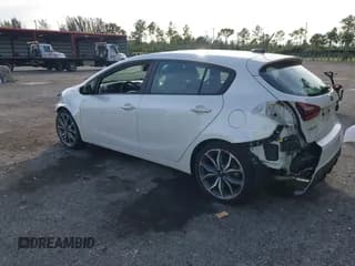 ✅ 2018 Kia Forte SX • VIN: 3KPFN5A37JE194200 • Lot: 43656740. Wystawiony na IAAI z przebiegiem 24 657 mil. Bezpłatny archiwum sprzedaży aukcyjnych z USA i szczegółowy raport historii pojazdu na DreamBid. Zdjęcie 3.