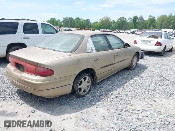 ✅ 2004 Buick Regal LS • VIN: 2G4WB52K141338075 • Lot: 42096026. Listed on IAAI with Not provided. Free auction sales archive from the USA and detailed vehicle history report at DreamBid. Image 4.