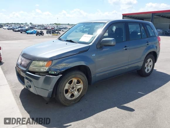 ✅ 2006 Suzuki Grand Vitara • VIN: JS3TE941564103262 • Lot: 43034358. Wystawiony na IAAI z przebiegiem 183 728 mil. Bezpłatny archiwum sprzedaży aukcyjnych z USA i szczegółowy raport historii pojazdu na DreamBid. Zdjęcie 2.