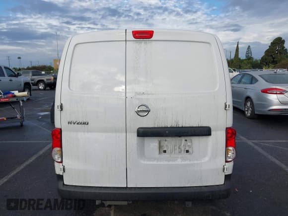 ✅ 2018 Nissan NV200 SV • VIN: 3N6CM0KN9JK702688 • Lot: 43255638. Listed on IAAI with 292,608 mi. Free auction sales archive from the USA and detailed vehicle history report at DreamBid. Image 17.