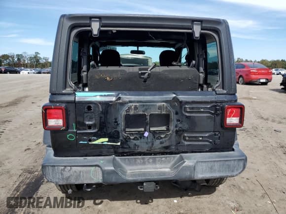 ✅ 2019 Jeep Wrangler Sport S • VIN: 1C4GJXAN8KW520459 • Lot: 71474693. Listed on Copart with 39,782 mi. Free auction sales archive from the USA and detailed vehicle history report at DreamBid. Image 6.