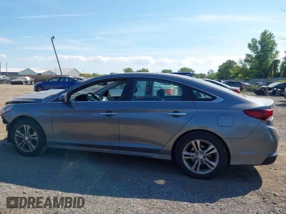 2018 Hyundai Sonata Limited с VIN 5NPE34AF0JH628457, выставлен на аукционе IAAI как лот 43210203 с пробегом 95 968 миль миль и . История ставок и продаж доступна на DreamBid. Изображение 14.