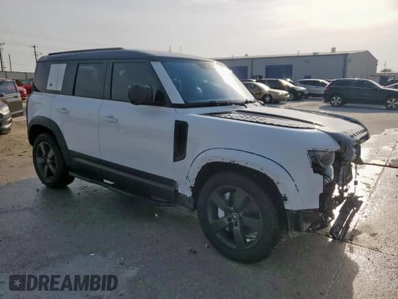 ✅ 2020 Land Rover Defender SE • VIN: SALEP7EU1L2028039 • Lot: 56897065. Listed on Copart with 26,989 mi. Free auction sales archive from the USA and detailed vehicle history report at DreamBid. Image 4.
