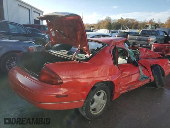 ✅ 1999 Chevrolet Monte Carlo LS • VIN: 2G1WW12M6X9297122 • Lot: 85431434. Listed on Copart with Not provided. Free auction sales archive from the USA and detailed vehicle history report at DreamBid. Image 3.