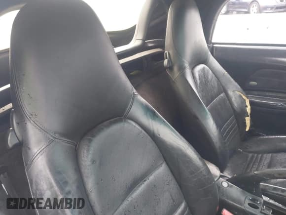 ✅ 2001 Porsche Boxster • VIN: WP0CA29891U621617 • Лот: 43748984. Опубликован ранее на IAAI с пробегом 96 507 миль. Бесплатный доступ к архиву аукционных продаж из США и подробный отчёт об истории автомобиля на DreamBid. Изображение 8.