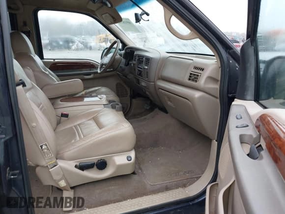 ✅ 2000 Ford Excursion Limited • VIN: 1FMNU42S0YEC70159 • Лот: 40918396. Опубликован ранее на IAAI с пробегом 168 564 миль. Бесплатный доступ к архиву аукционных продаж из США и подробный отчёт об истории автомобиля на DreamBid. Изображение 5.