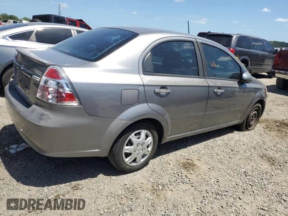 ✅ 2011 Chevrolet Aveo 1LT • VIN: KL1TD5DE4BB196768 • Lot: 51972855. Wystawiony na Copart z przebiegiem Nie podano. Bezpłatny archiwum sprzedaży aukcyjnych z USA i szczegółowy raport historii pojazdu na DreamBid. Zdjęcie 3.