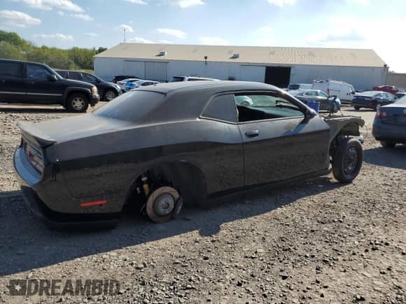 2017 Dodge Challenger 392 Hemi Scat Pack Shaker с VIN 2C3CDZFJ2HH584631, выставлен на аукционе Copart как лот 71422015 с пробегом Не указан миль и Списание • Salvage title. История ставок и продаж доступна на DreamBid. Изображение 3.