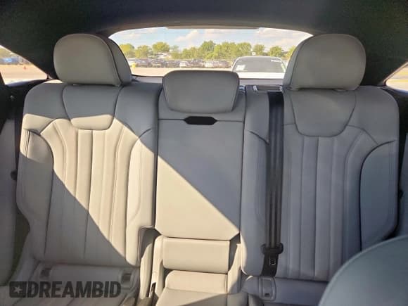 ✅ 2022 Audi Q5 Sportback S line Premium Plus • VIN: WA15AAFY0N2122983 • Lot: 85507325. Listed on Copart with 18,232 mi. Free auction sales archive from the USA and detailed vehicle history report at DreamBid. Image 10.