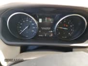 ✅ 2017 Land Rover Range Rover Sport SE • VIN: SALWG2FV4HA682755 • Лот: 69477855. Опубликован ранее на Copart с пробегом 94 709 миль. Бесплатный доступ к архиву аукционных продаж из США и подробный отчёт об истории автомобиля на DreamBid. Изображение 9.