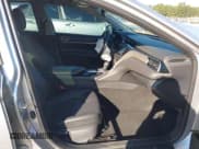 ✅ 2018 Toyota Camry LE • VIN: 4T1B11HKXJU029738 • Lot: 43463629. Wystawiony na IAAI z przebiegiem 89 272 mil. Bezpłatny archiwum sprzedaży aukcyjnych z USA i szczegółowy raport historii pojazdu na DreamBid. Zdjęcie 5.