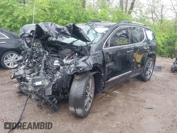 ✅ 2018 GMC Acadia Denali • VIN: 1GKKNXLS3JZ158236 • Lot: 42125053. Listed on IAAI with 58,000 mi. Free auction sales archive from the USA and detailed vehicle history report at DreamBid. Image 18.