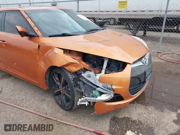 ✅ 2015 Hyundai Veloster RE:FLEX • VIN: KMHTC6AD8FU238345 • Лот: 41549377. Опубликован ранее на IAAI с пробегом 117 240 миль. Бесплатный доступ к архиву аукционных продаж из США и подробный отчёт об истории автомобиля на DreamBid. Изображение 6.