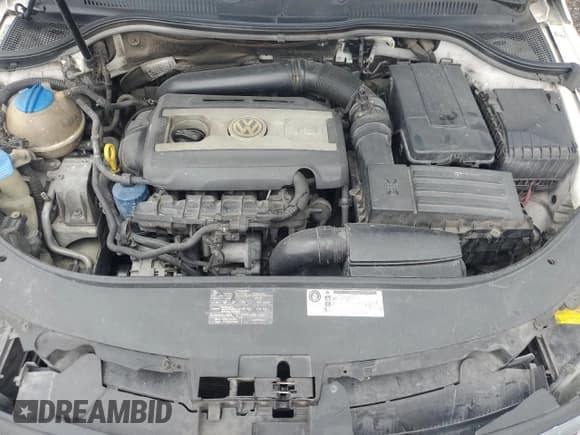 ✅ 2010 Volkswagen CC Sport • VIN: WVWMN7AN8AE557944 • Lot: 81718165. Wystawiony na Copart z przebiegiem 142 726 mil. Bezpłatny archiwum sprzedaży aukcyjnych z USA i szczegółowy raport historii pojazdu na DreamBid. Zdjęcie 11.