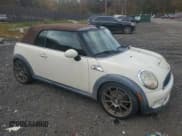 ✅ 2009 MINI Convertible S • VIN: WMWMS33539TG89385 • Lot: 82756675. Listed on Copart with 96,228 mi. Free auction sales archive from the USA and detailed vehicle history report at DreamBid. Image 4.