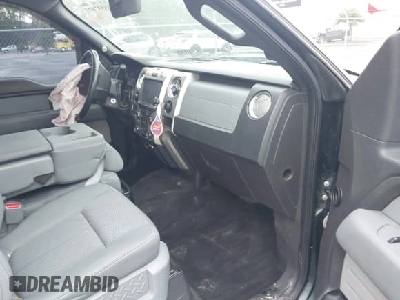 ✅ 2013 Ford F-150 XL • VIN: 1FTFW1ET4DFD01164 • Lot: 43537437. Wystawiony na IAAI z przebiegiem 183 950 mil. Bezpłatny archiwum sprzedaży aukcyjnych z USA i szczegółowy raport historii pojazdu na DreamBid. Zdjęcie 5.