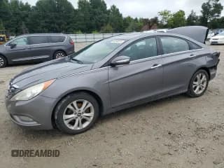 ✅ 2011 Hyundai Sonata Limited • VIN: 5NPEC4AB5BH290813 • Lot: 69298915. Listed on Copart with 199,901 mi. Free auction sales archive from the USA and detailed vehicle history report at DreamBid. Image 1.