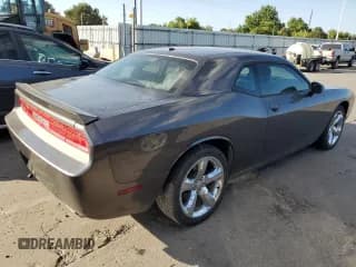 ✅ 2013 Dodge Challenger SXT • VIN: 2C3CDYAG6DH675305 • Lot: 69866284. Wystawiony na Copart z przebiegiem 113 060 mil. Bezpłatny archiwum sprzedaży aukcyjnych z USA i szczegółowy raport historii pojazdu na DreamBid. Zdjęcie 3.