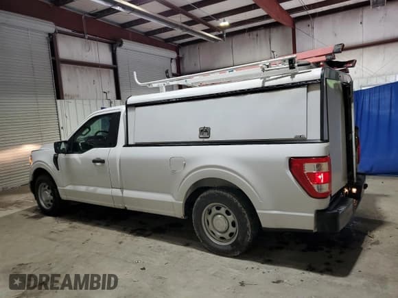 ✅ 2022 Ford F-150 XL • VIN: 1FTMF1CP1NKE43669 • Lot: 55070075. Listed on Copart with 90,097 mi. Free auction sales archive from the USA and detailed vehicle history report at DreamBid. Image 2.