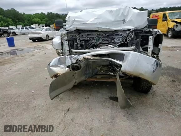 ✅ 2019 Chevrolet Silverado 2500HD Work Truck • VIN: 1GC1CREG7KF108587 • Lot: 56420415. Wystawiony na Copart z przebiegiem 370 685 mil. Bezpłatny archiwum sprzedaży aukcyjnych z USA i szczegółowy raport historii pojazdu na DreamBid. Zdjęcie 13.