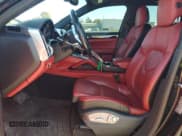 ✅ 2015 Porsche Cayenne Diesel • VIN: WP1AF2A23FLA40979 • Lot: 67742455. Listed on Copart with 61,401 mi. Free auction sales archive from the USA and detailed vehicle history report at DreamBid. Image 7.