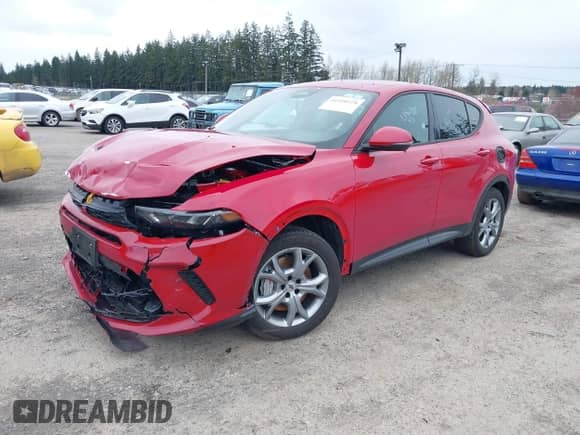 2024 Dodge Hornet R/T with VIN ZACPDFCW3R3A31053, listed as a IAAI auction lot 41910528 with 12,072 mi miles and . Bid and sale history available at DreamBid. Image 23.